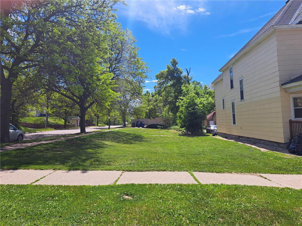 696 Sims Avenue Saint Paul MN 55106 7079076 image1