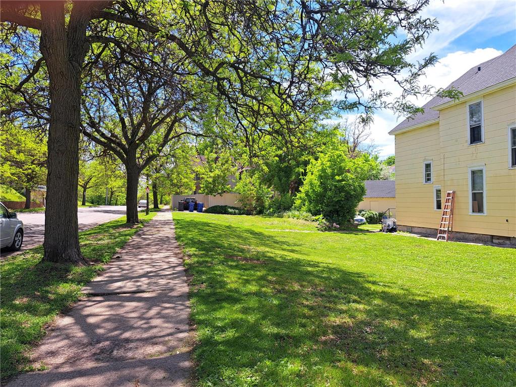 696 Sims Avenue Saint Paul MN 55106 7079076 image4