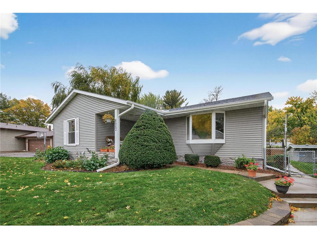 6963 Upper 35th Street Circle N Oakdale MN 55128 6808012 image1