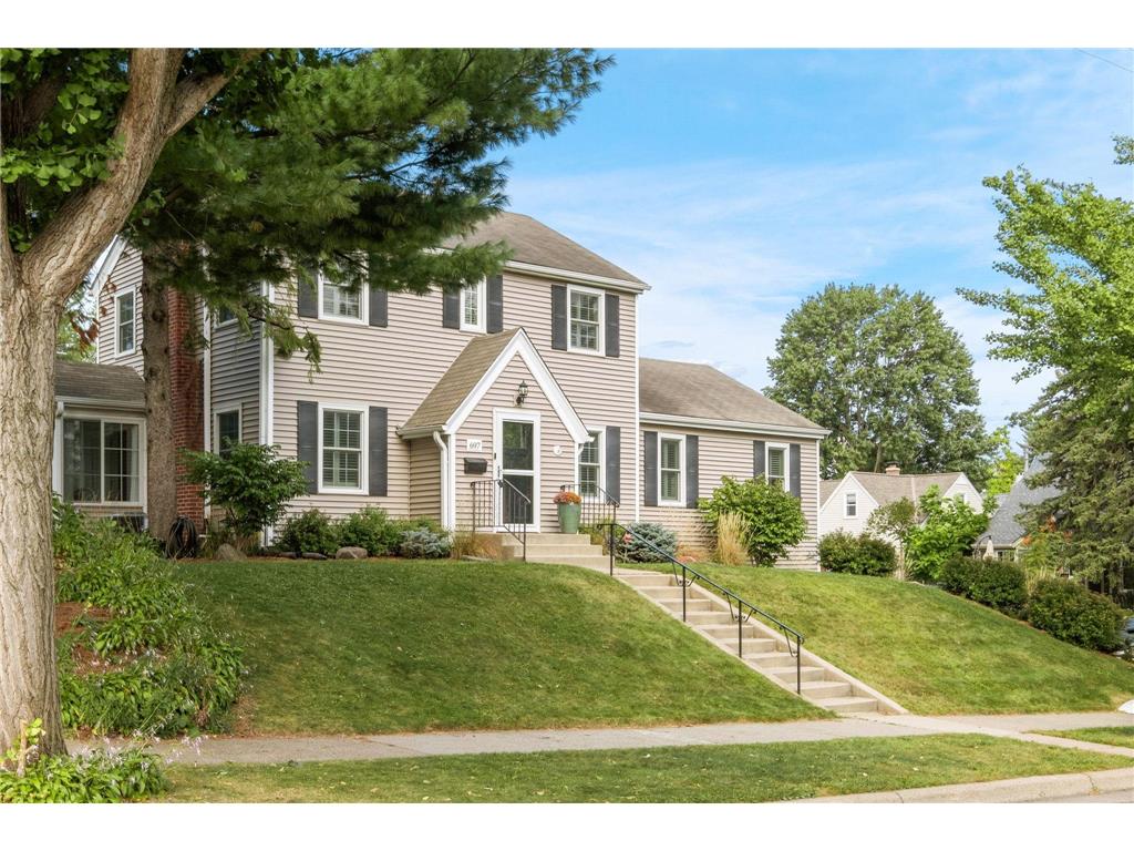 697 Griggs Street S Saint Paul MN 55116 6595298 image1