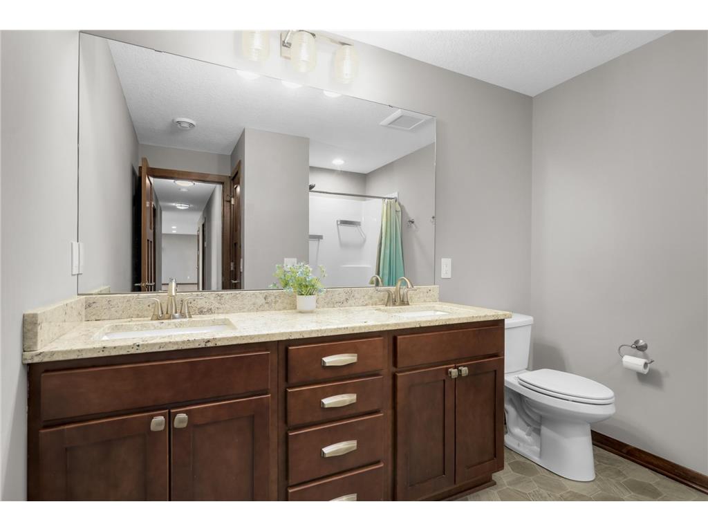 697 Jansen Avenue SE Hanover MN 55341 7031130 image25