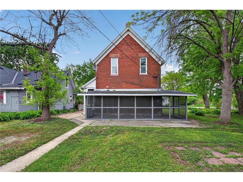697 Tuscarora Avenue Saint Paul MN 55102 7069172 image23