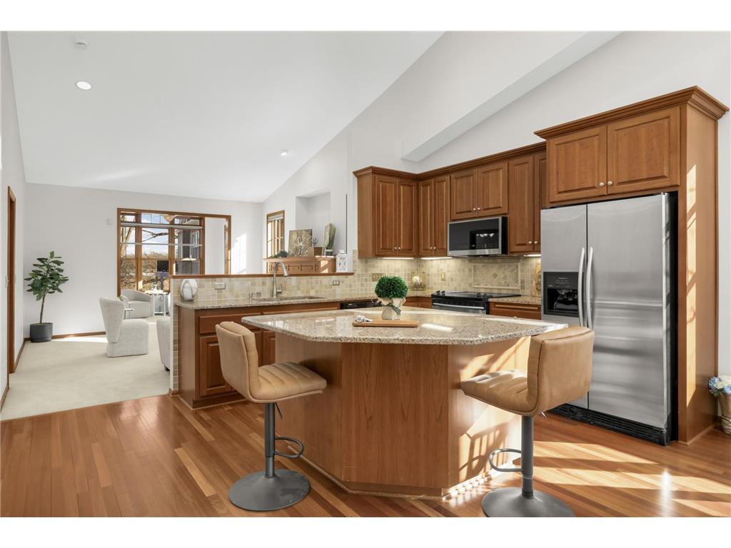 6972 Trenton Lane N Maple Grove MN 55369 - Eagle 7085505 image3