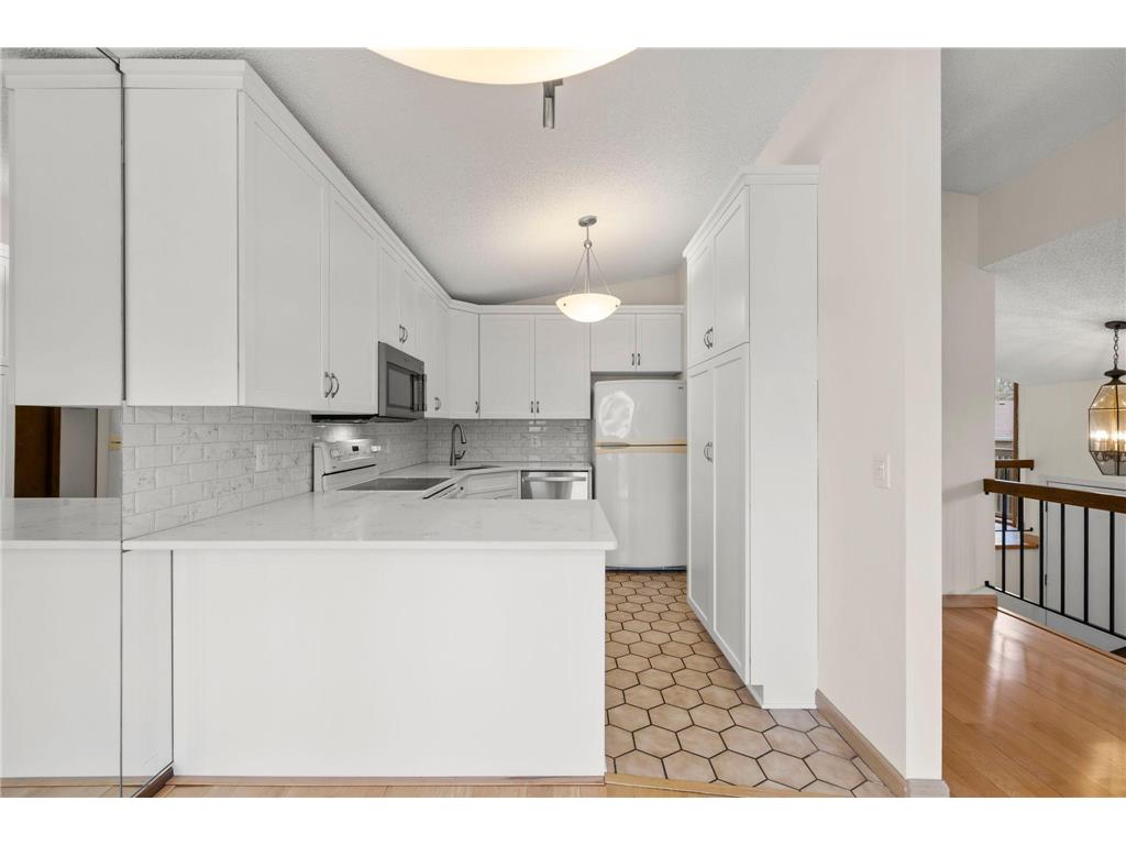 6978 W 84th Street Circle Bloomington MN 55438 7063760 image13