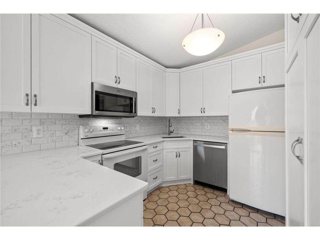 6978 W 84th Street Circle Bloomington MN 55438 7063760 image14
