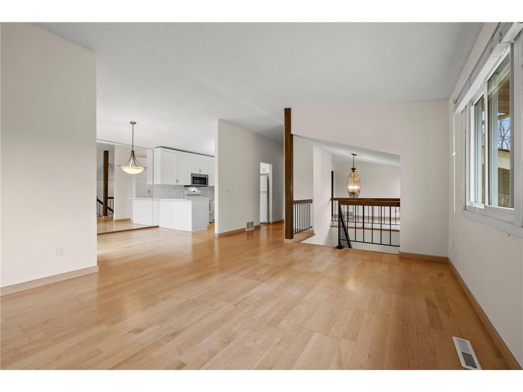 6978 W 84th Street Circle Bloomington MN 55438 7063760 image4