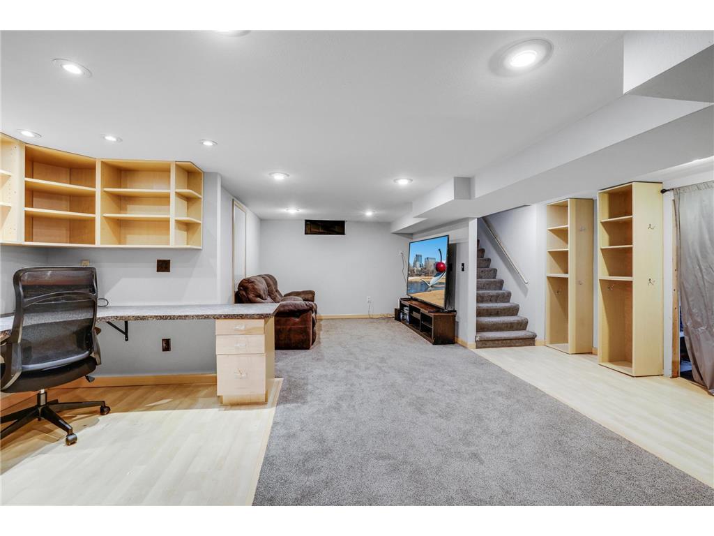 698 Larpenteur Avenue W Saint Paul MN 55113 6803766 image21