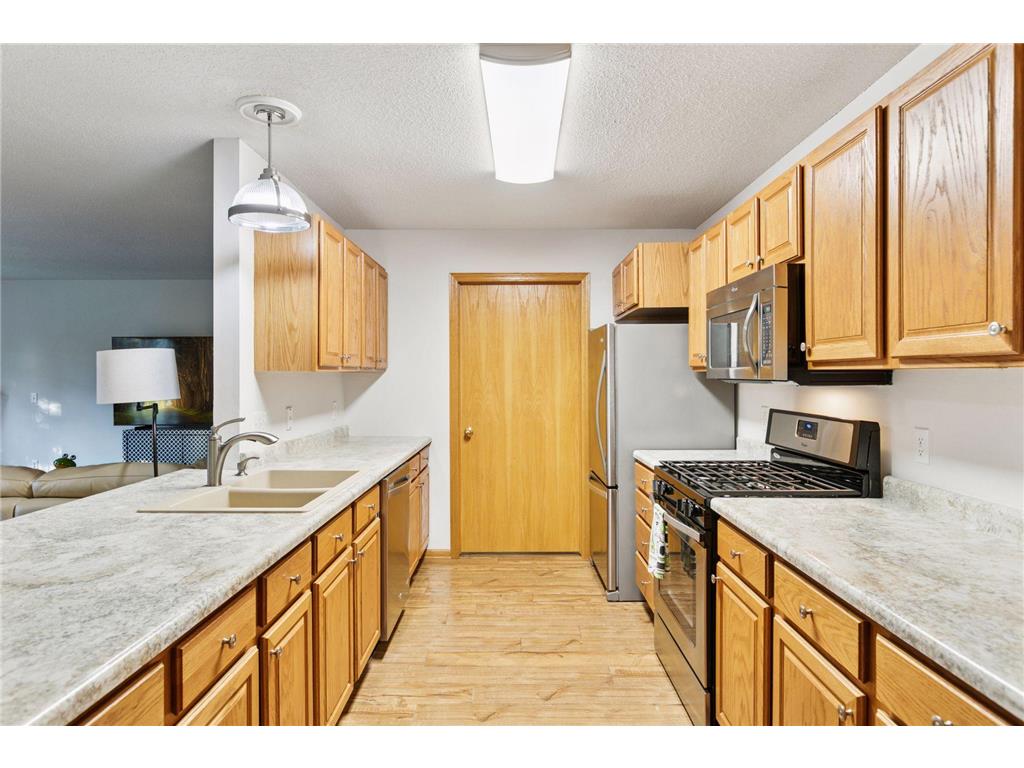 698 Monn Avenue Vadnais Heights MN 55127 6823029 image5