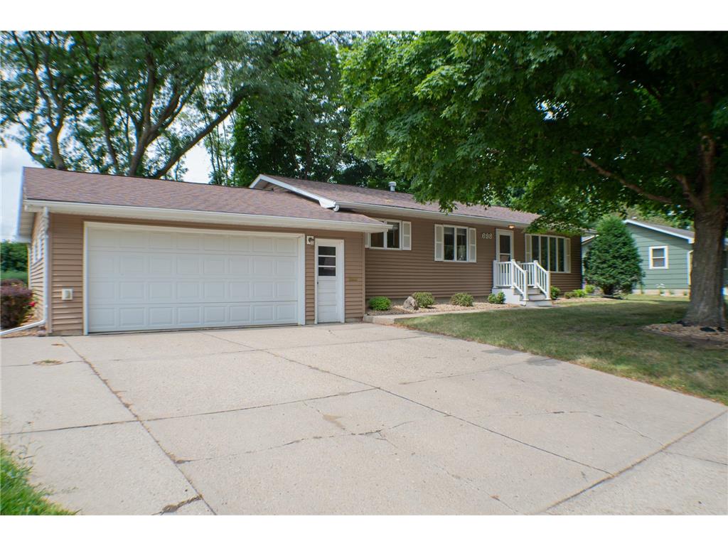 698 Summit Drive Fairmont MN 56031 6414170 image1
