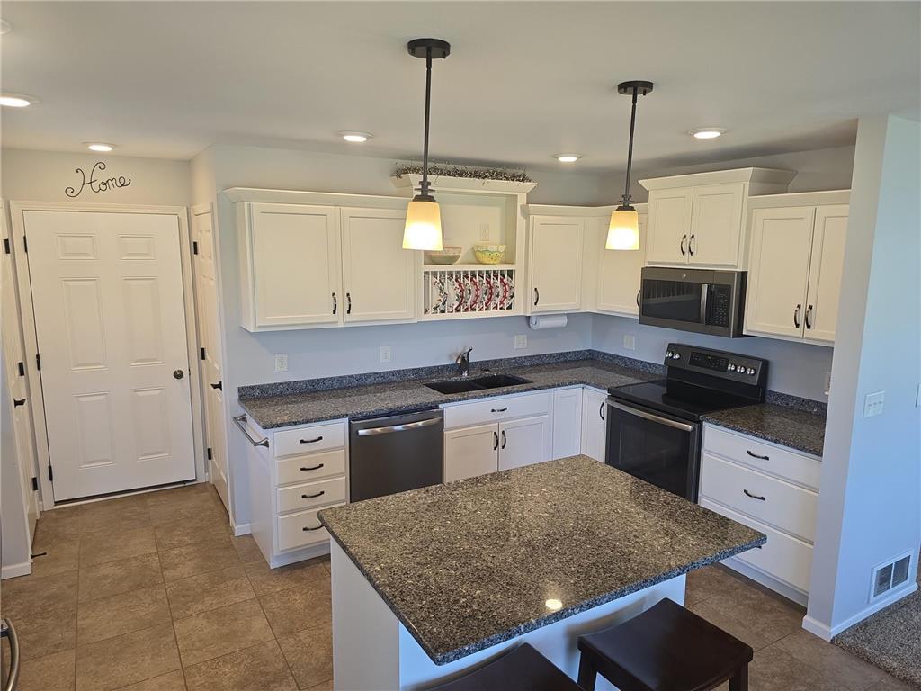 698 Westland Lane New London MN 56273 7082097 image2