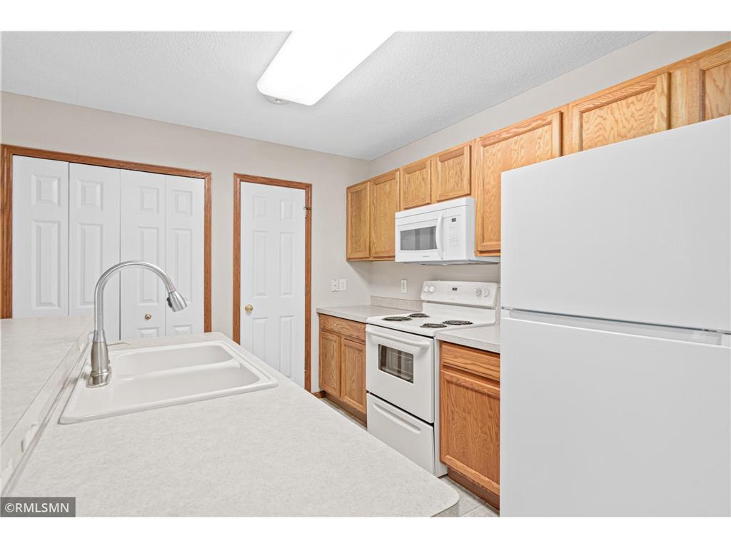 6983 21st Street N Oakdale MN 55128 7000263 image12