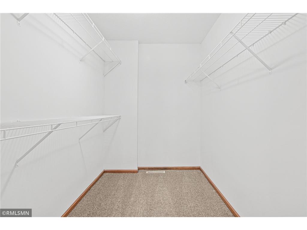 6983 21st Street N Oakdale MN 55128 7000263 image23