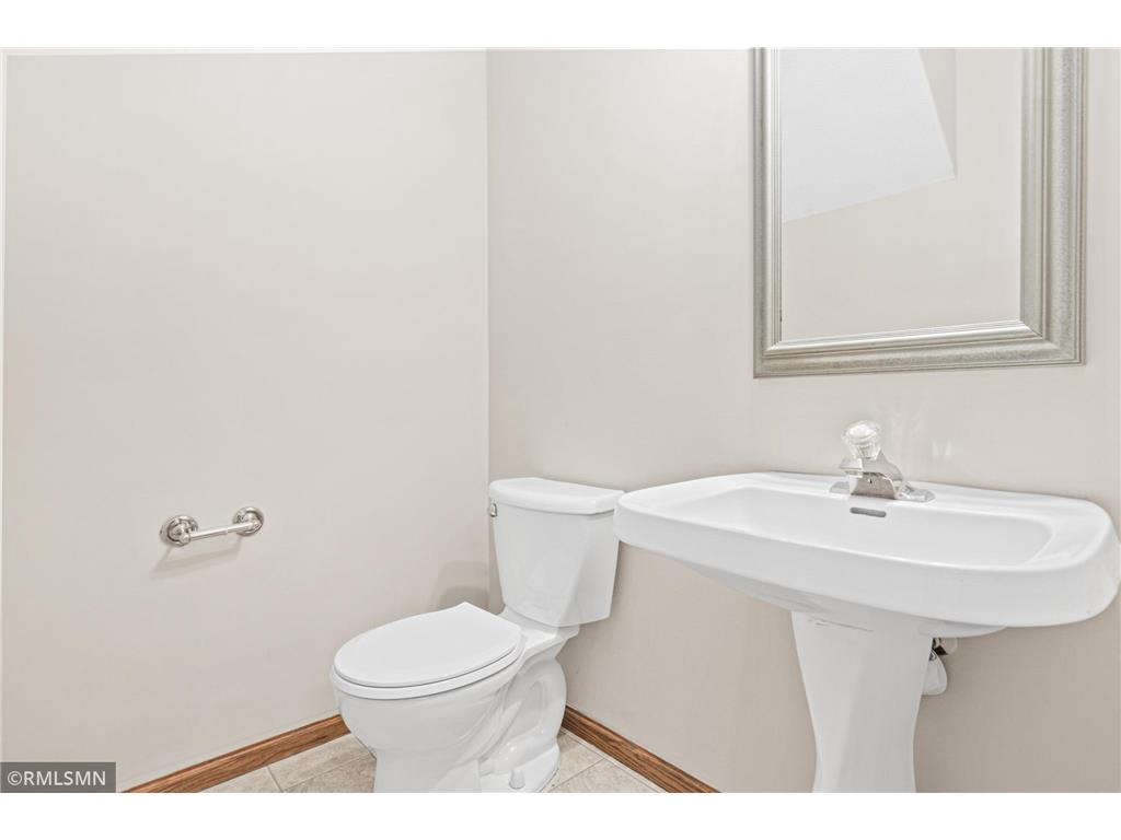 6983 21st Street N Oakdale MN 55128 7000263 image26