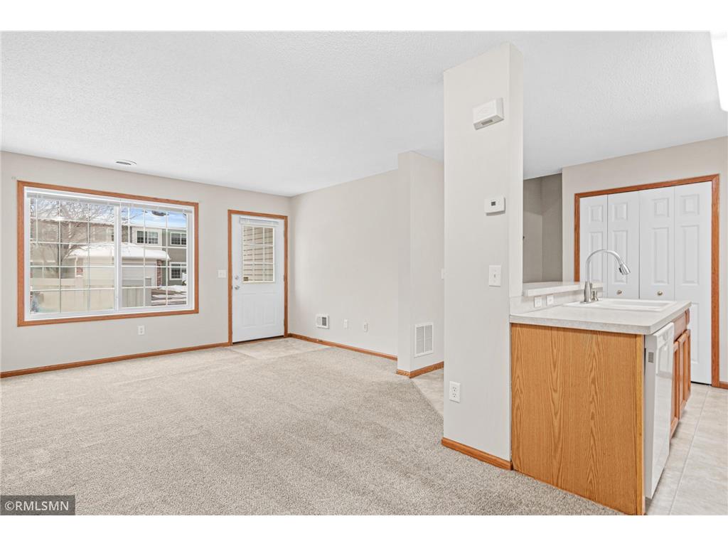 6983 21st Street N Oakdale MN 55128 7000263 image7