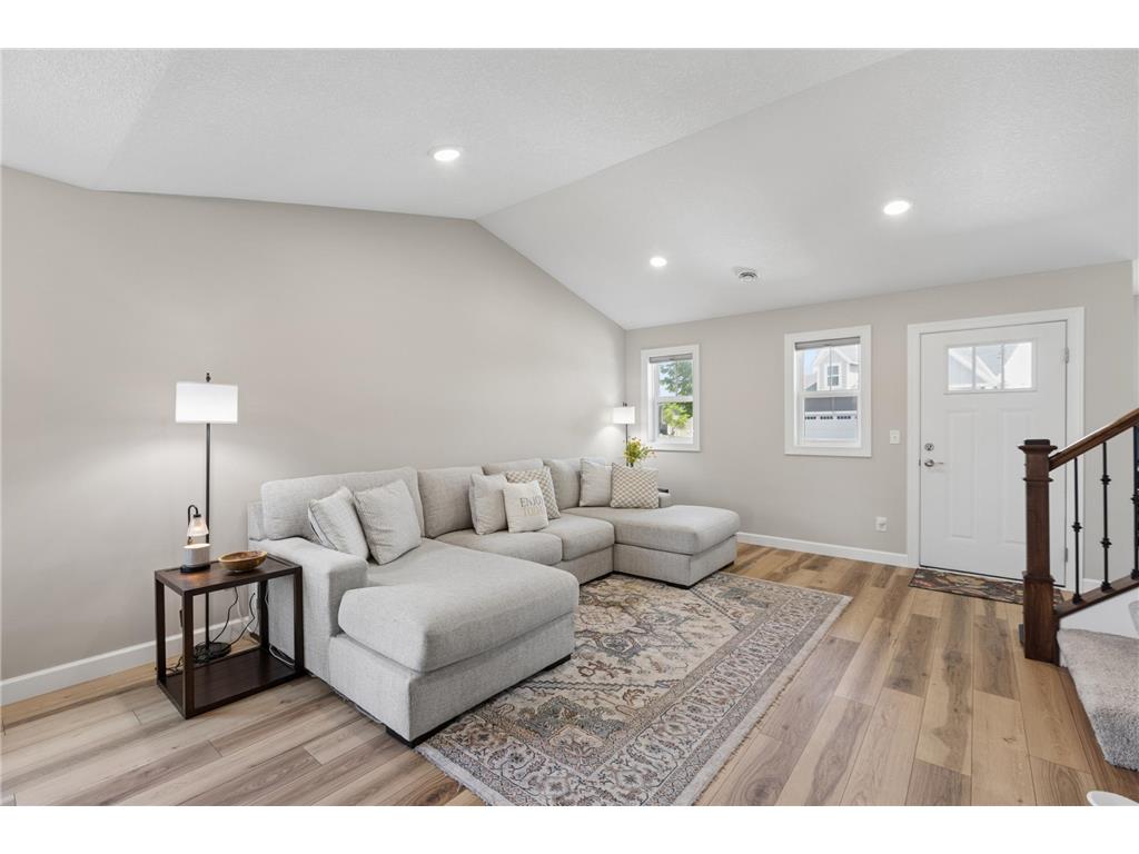 6986 Lancaster Way NE Albertville MN 55301 7065743 image13