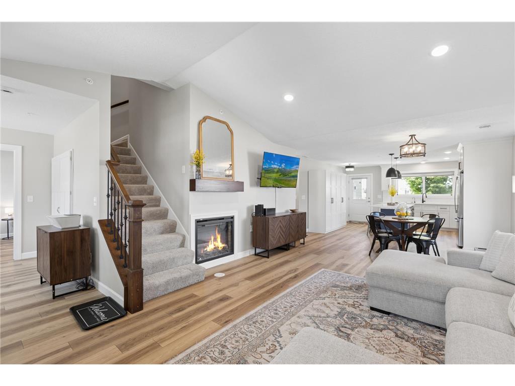 6986 Lancaster Way NE Albertville MN 55301 7065743 image4