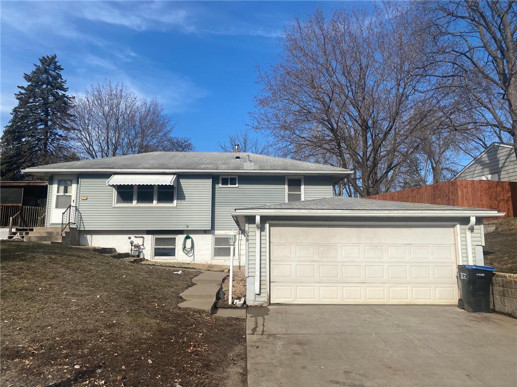 699 Belmont Lane W Roseville MN 55113 6490951 image1