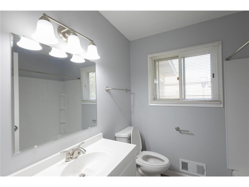 6990 Dawn Avenue Inver Grove Heights MN 55076 7078636 image7
