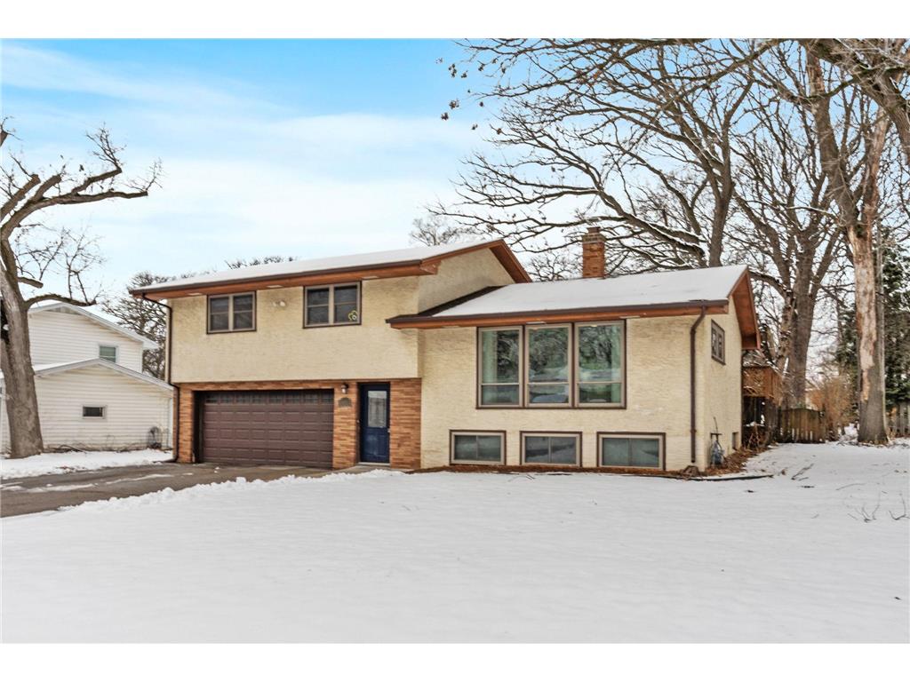 6996 Hickory Drive NE Fridley MN 55432 7009009 image1