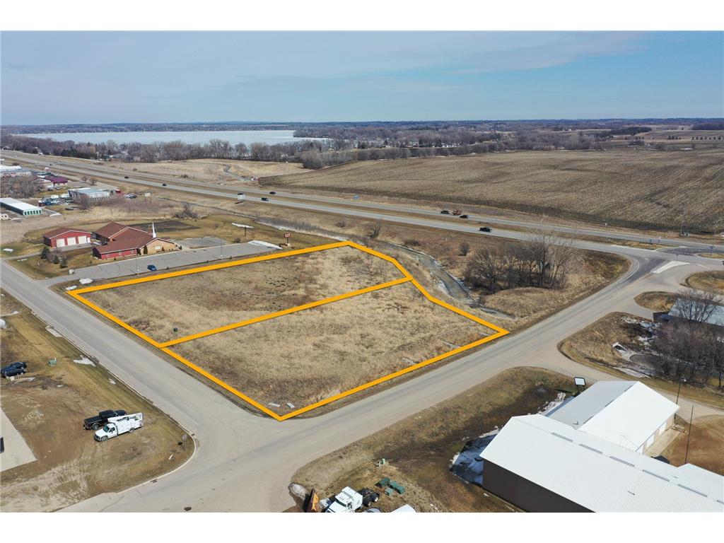 7&8 18th Street NE Willmar MN 56201 - Hawk Creek 6735741 image10