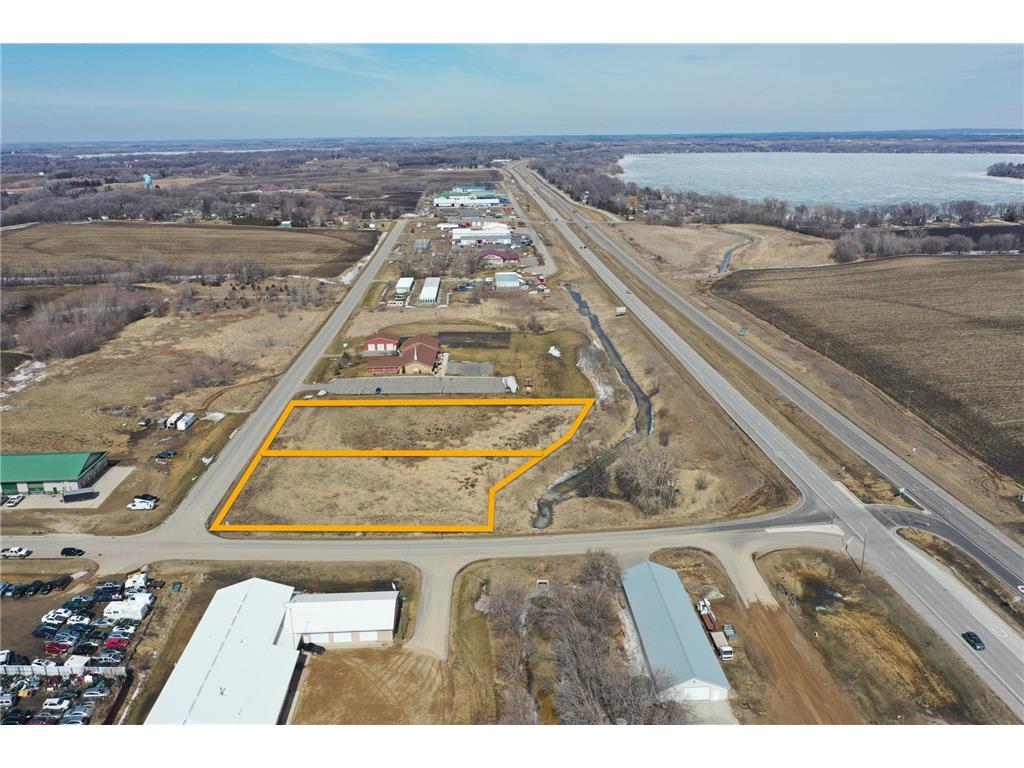 7&8 18th Street NE Willmar MN 56201 - Hawk Creek 6735741 image8