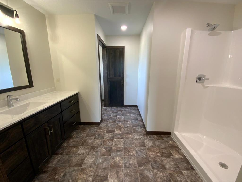 7 Cottonwood Lake Boulevard Windom MN 56101 - Cottonwood 7088194 image12