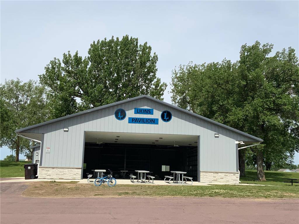 7 Cottonwood Lake Boulevard Windom MN 56101 - Cottonwood 7088194 image34