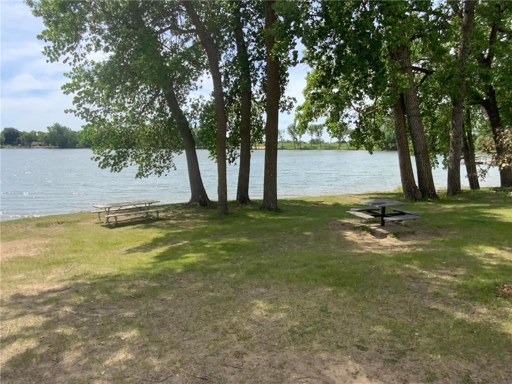 7 Cottonwood Lake Boulevard Windom MN 56101 - Cottonwood 7088194 image38