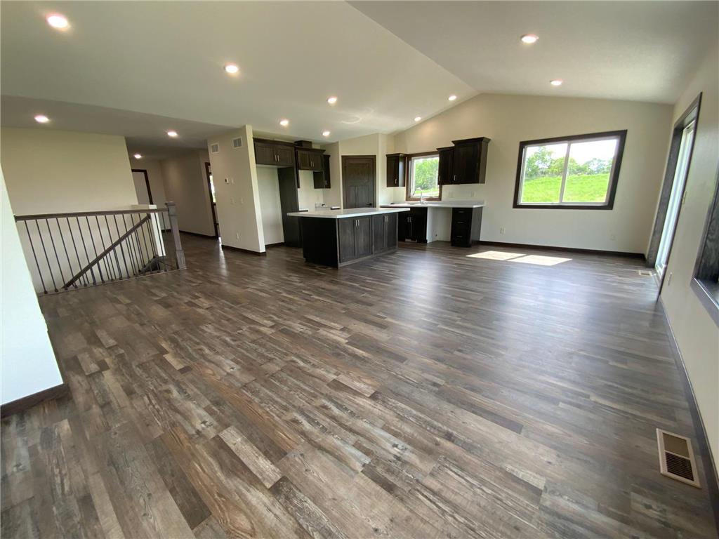 7 Cottonwood Lake Boulevard Windom MN 56101 - Cottonwood 7088194 image5