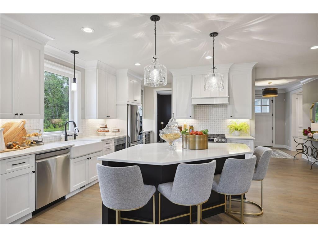 7 Pondview Trail North Oaks MN 55127 7006670 image8