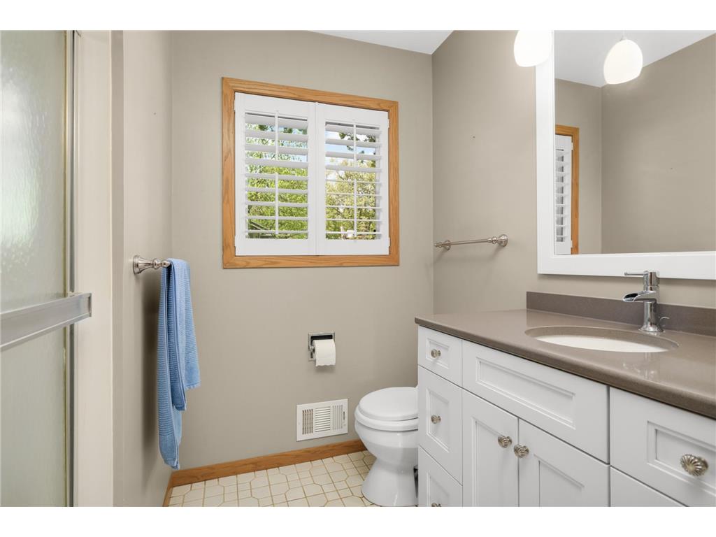 70 Kingsview Lane N Plymouth MN 55447 7049531 image20