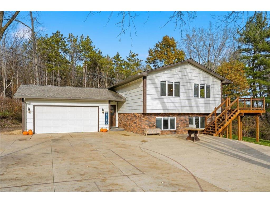 70 Oak Ridge Drive Troy Twp WI 54022 6815839 image1