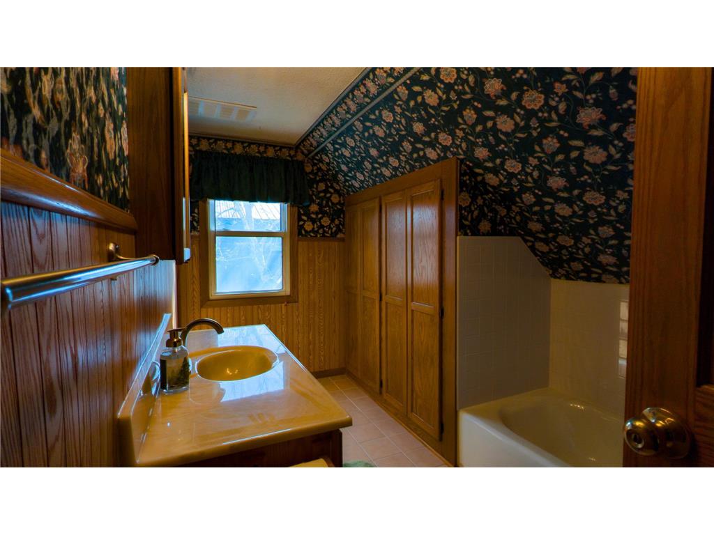 700 38th Ave NE Austin MN 55912 7052712 image39