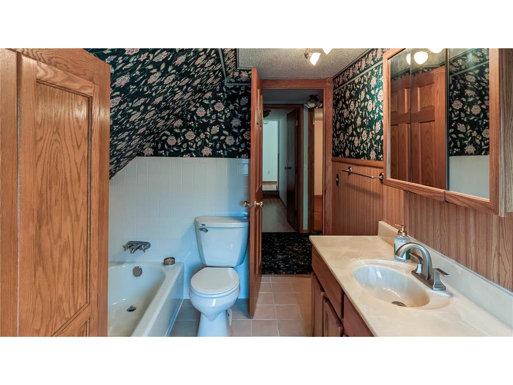 700 38th Ave NE Austin MN 55912 7052712 image40