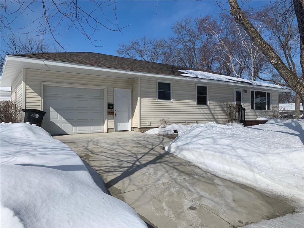 700 6th Street SE Willmar MN 56201 6342855 image1