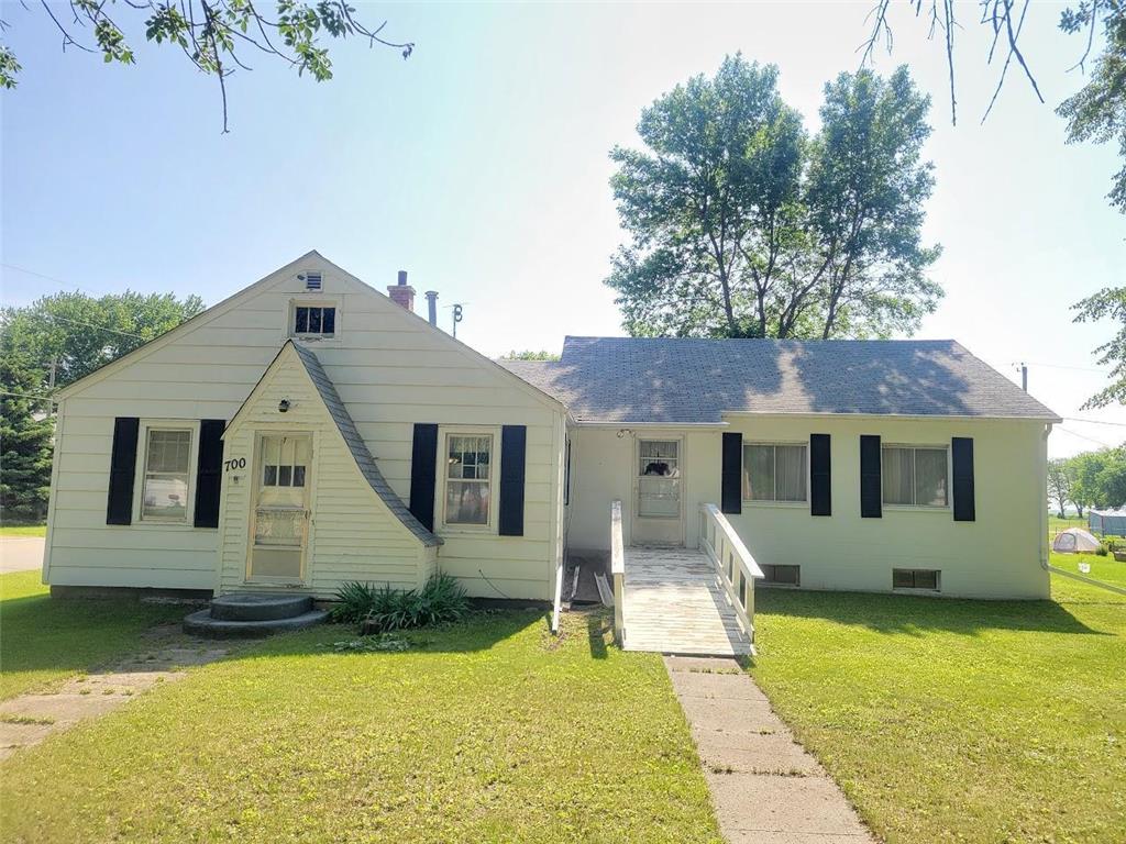 700 7th Street, Walnut Grove, MN, 56180 MLS 6386719 Edina Realty