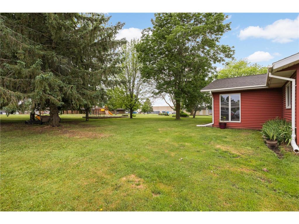 700 Elm Street Baldwin WI 54002 7084054 image24