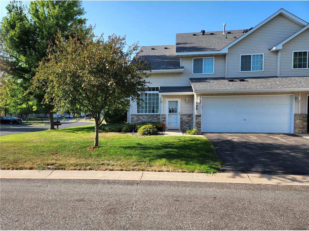 700 Horizon Drive SE, New Prague, MN, 56071 MLS 6238221 Edina Realty