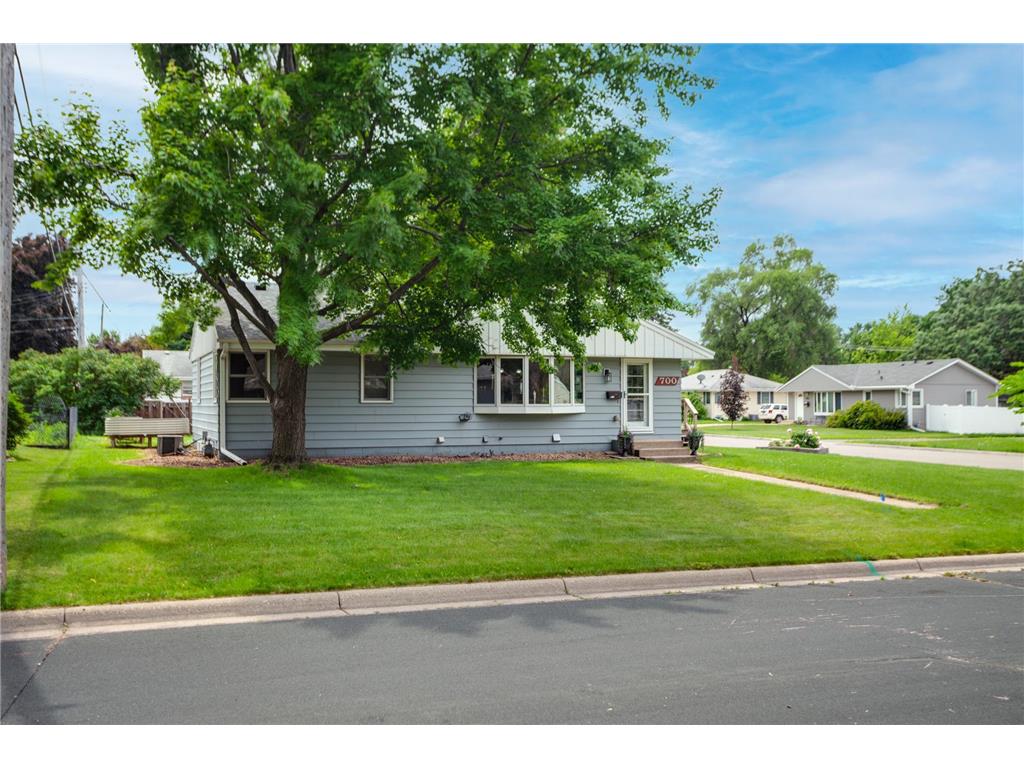 700 Kennaston Drive NE Fridley MN 55432 6742897 image1