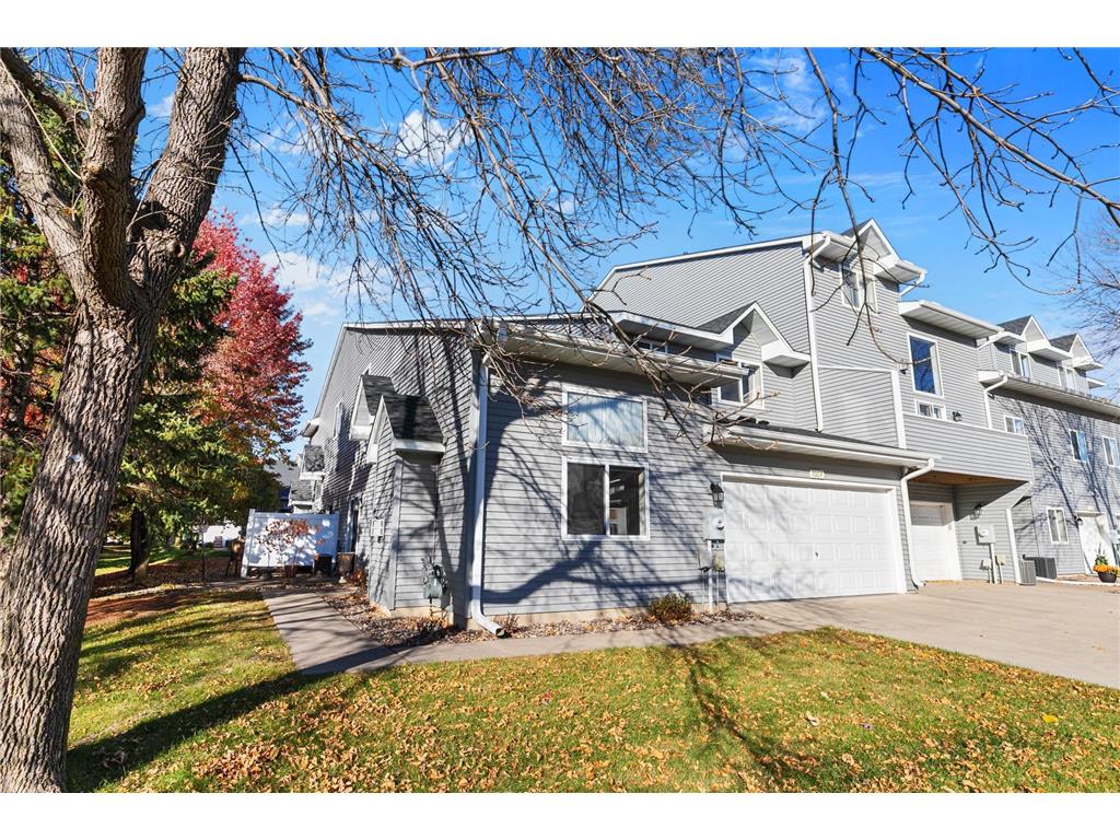 700 Kingfisher Lane #F Woodbury MN 55125 6810023 image1