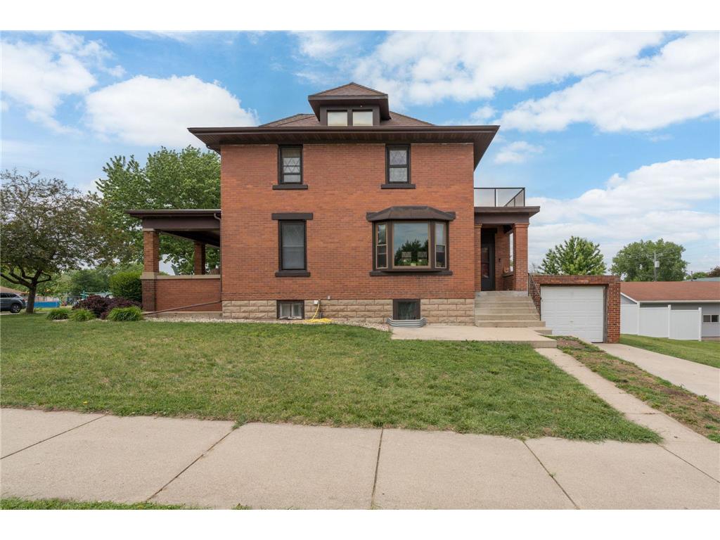 700 N State Street New Ulm MN 56073 7084136 image2