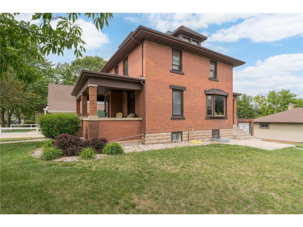 700 N State Street New Ulm MN 56073 7084136 image3