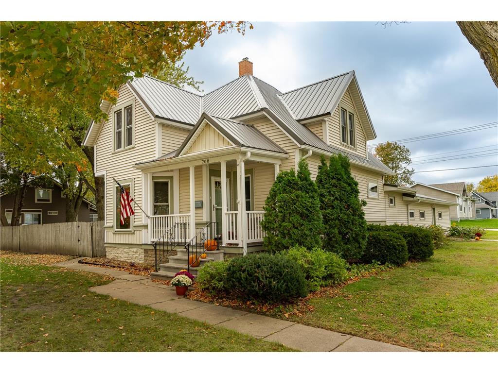 700 S Section Avenue Spring Valley MN 55975 6808171 image1