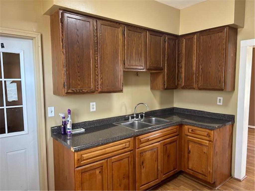 700 W Main Street Marshall MN 56258 6788937 image3