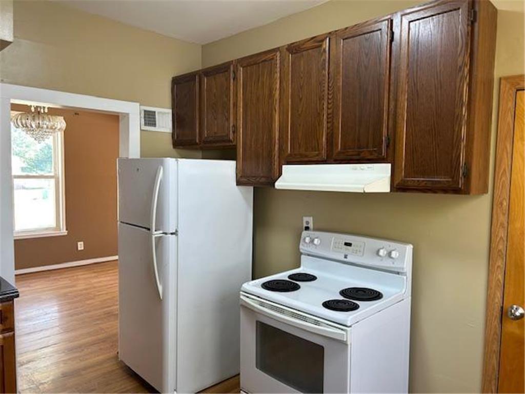 700 W Main Street Marshall MN 56258 6788937 image4