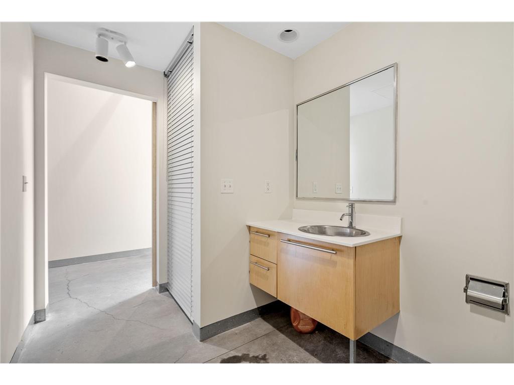700 Washington Ave N #613 Minneapolis MN 55401 7068512 image16