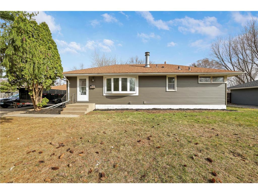 7000 73rd Avenue N Brooklyn Park MN 55428 7047982 image1