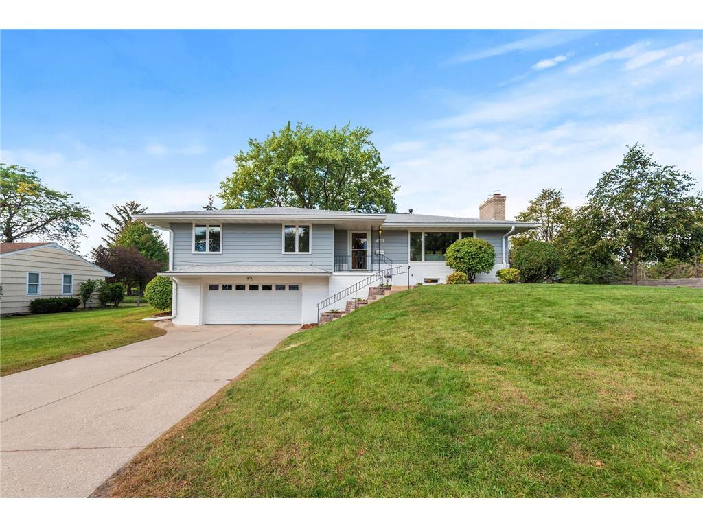 7000 Bristol Boulevard, Edina, MN 55435 MLS 6246474 Edina Realty