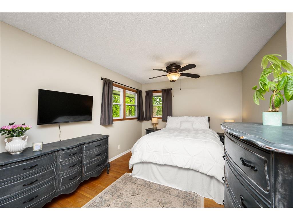 7000 Hill Place N Crystal MN 55427 7046944 image10