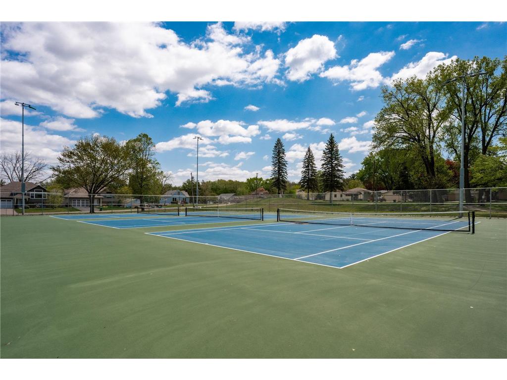 7000 Hill Place N Crystal MN 55427 7046944 image24